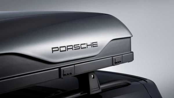 Porsche создал специальную палатку на крыше для своих моделей
